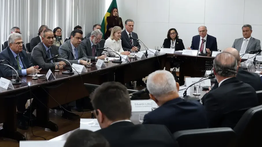 Agronegócio teme perda de safras e apoia negociação do governo Lula com Trump