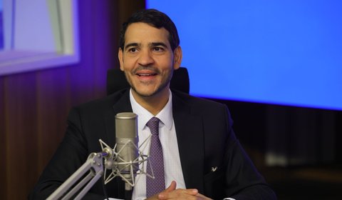 Projeto que obriga estados e municípios a fazerem concurso para professores ganha urgência na Câmara