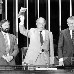 Brasil completa 40 anos de Democracia neste sábado, 15 de março