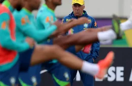 Brasil enfrenta Equador na estreia do italiano Carlo Ancelotti