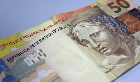 Projeto que obriga estados e municípios a fazerem concurso para professores ganha urgência na Câmara