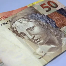 Caixa libera abono salarial para nascidos em setembro e outubro