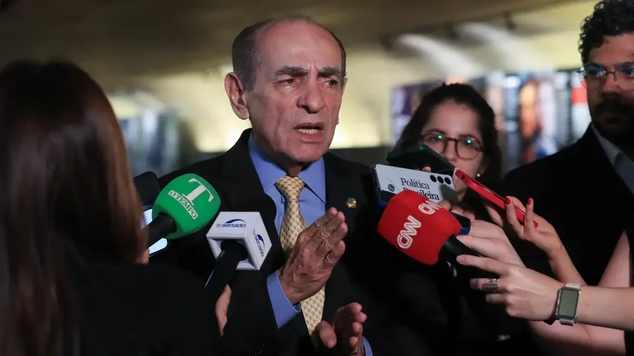 CCJ do Senado aprova fim da reeleição para presidente, prefeitos e governadores