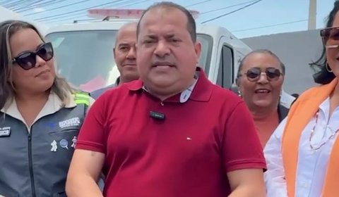 Deputado Cafu Barreto entrega ambulância para Hospital Regional e veículo 0 km para UNEB durante evento em Irecê