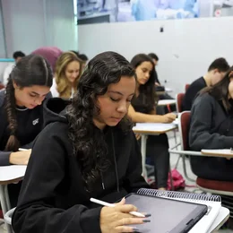 Fies 2025: divulgada lista de espera do segundo semestre