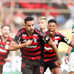 Flamengo vence Palmeiras e vira 1º brasileiro tetra da Libertadores