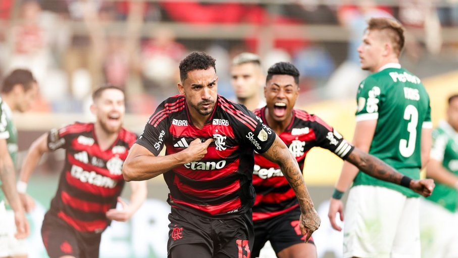 Flamengo vence Palmeiras e vira 1º brasileiro tetra da Libertadores