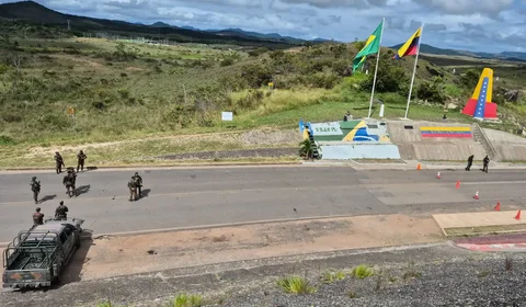 Projeto que obriga estados e municípios a fazerem concurso para professores ganha urgência na Câmara
