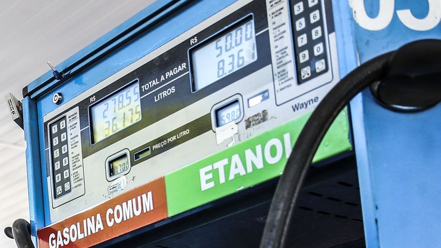 Governo anuncia aumento do etanol na gasolina para 30%