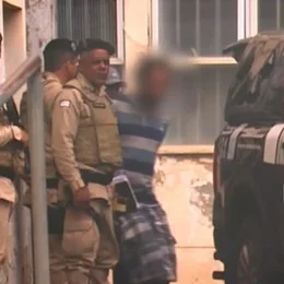 Homem confessa participação no assassinato de três mulheres em praia da Bahia