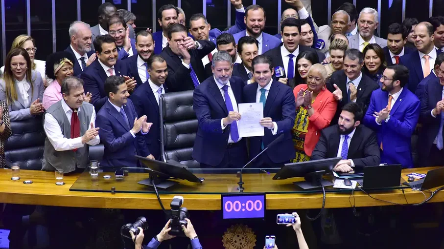 Hugo Motta é eleito presidente da Câmara dos Deputados