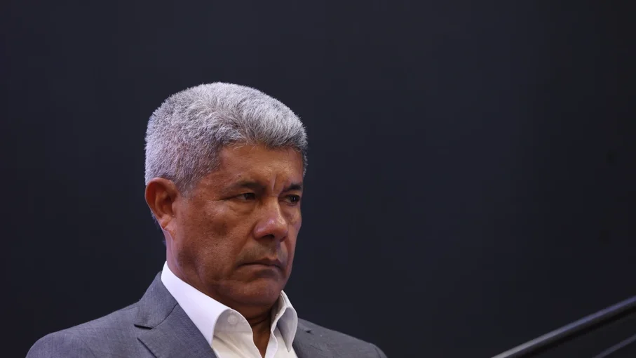 Justiça dá 20 dias para Jerônimo Rodrigues se explicar sobre pedidos de empréstimos de R$ 23 bilhões
