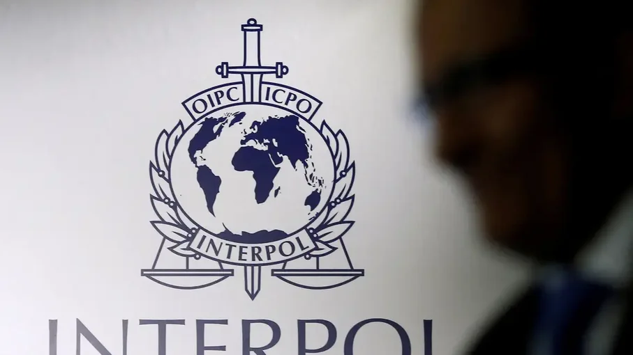 PF pede inclusão de Zambelli na lista de procurados da Interpol