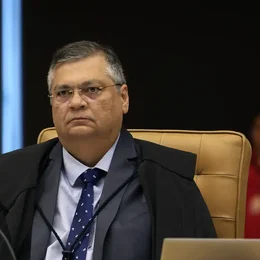 STF tem dois votos para manter execução de penas da trama golpista