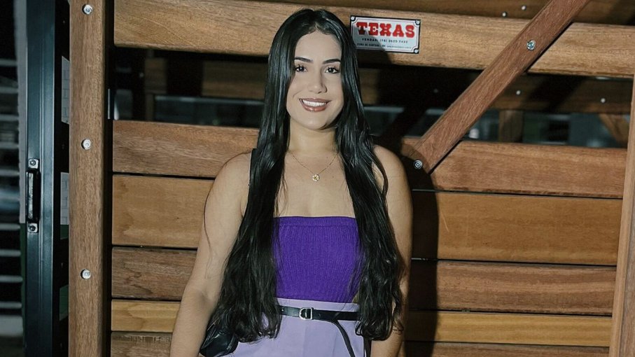 Trajetória de Edlla Figueiredo emociona e conquista apoio popular no concurso Rainha do São João de Irecê 2025