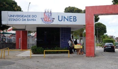 Projeto que obriga estados e municípios a fazerem concurso para professores ganha urgência na Câmara