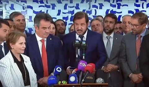 Projeto que obriga estados e municípios a fazerem concurso para professores ganha urgência na Câmara